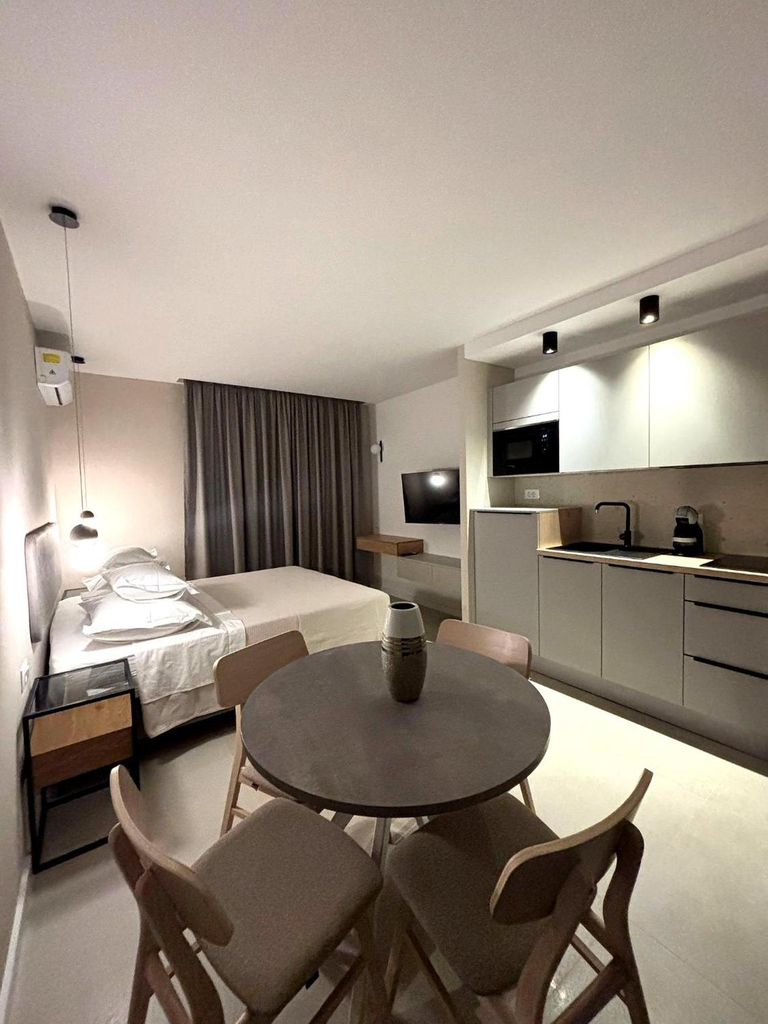 Sea View Apartment Gin بريلا المظهر الخارجي الصورة