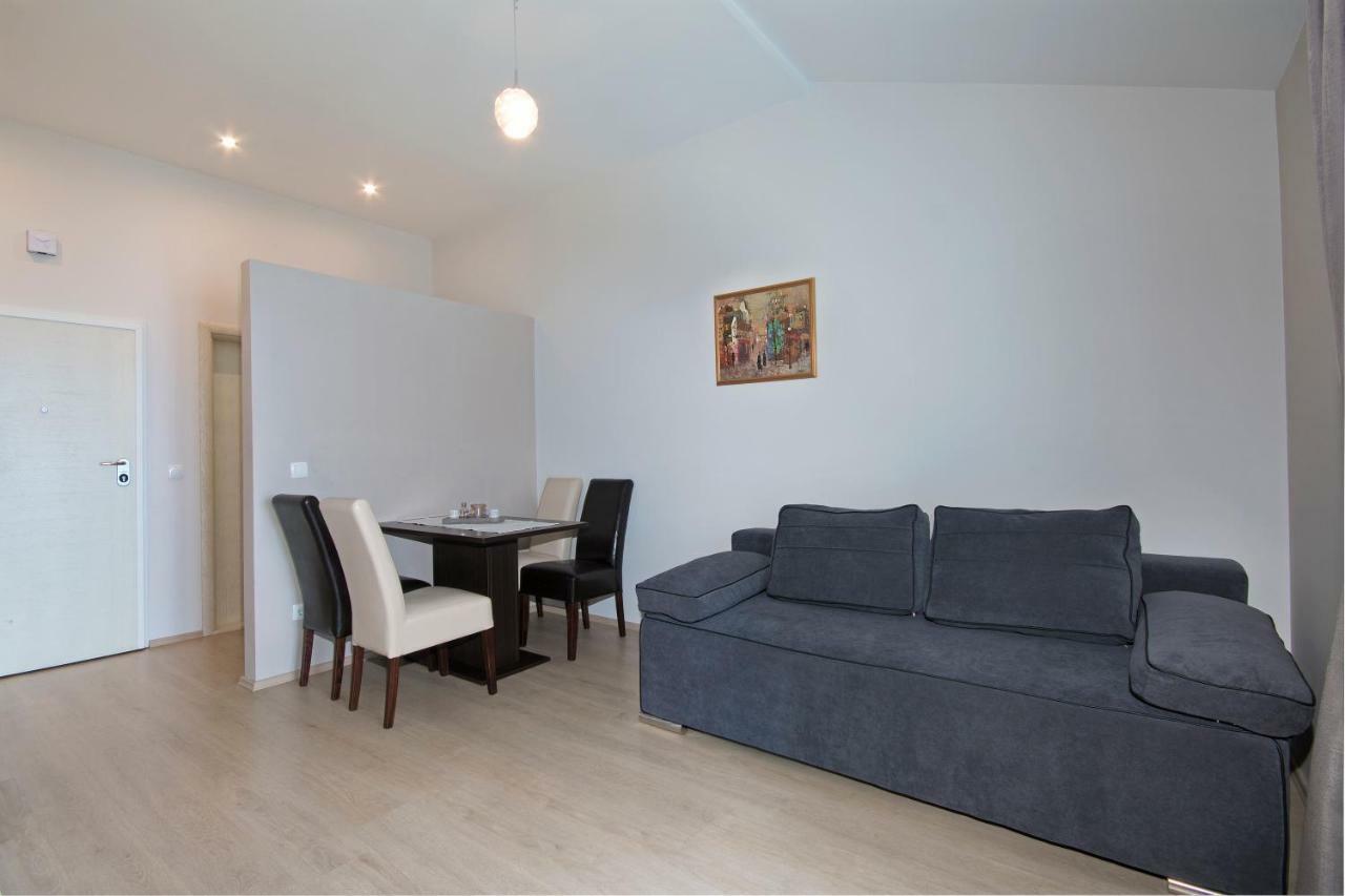 Sea View Apartment Gin بريلا المظهر الخارجي الصورة