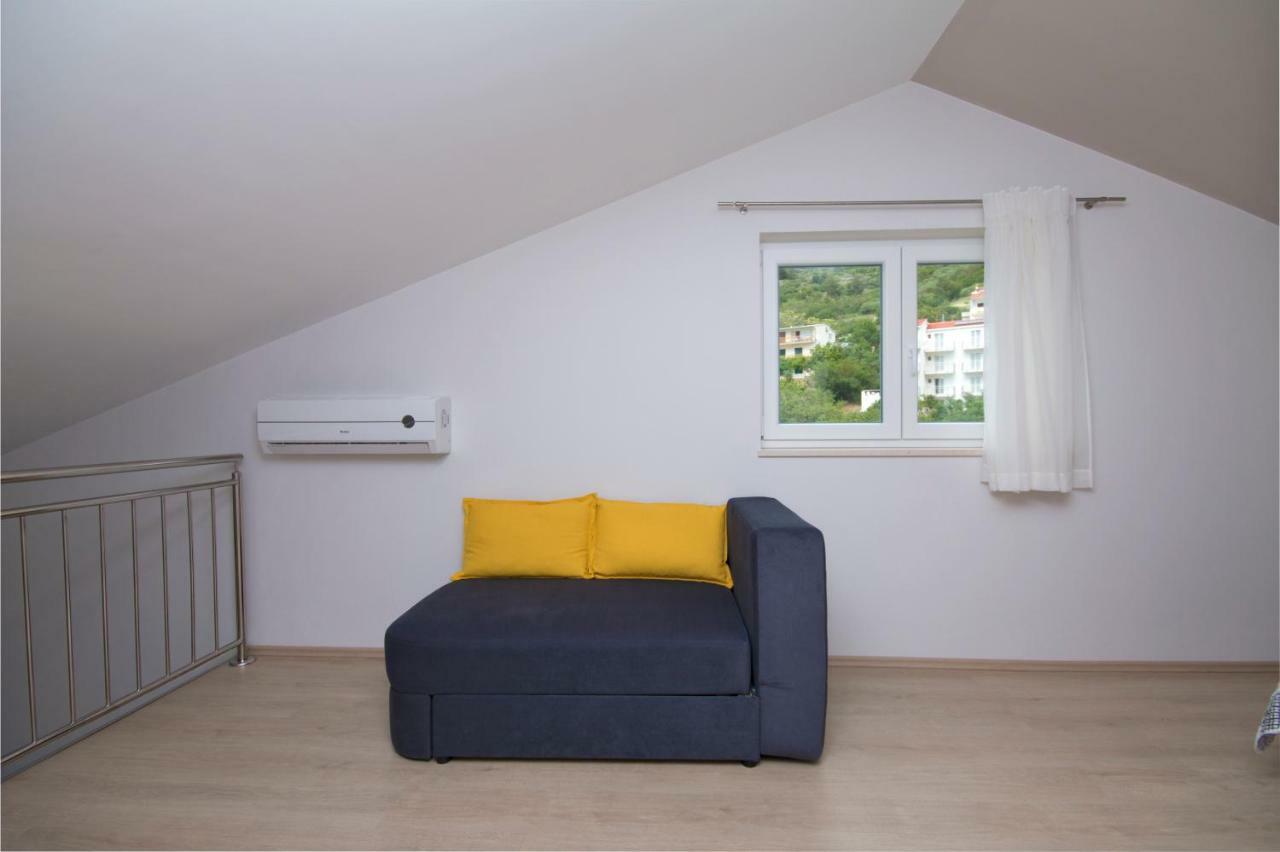 Sea View Apartment Gin بريلا المظهر الخارجي الصورة